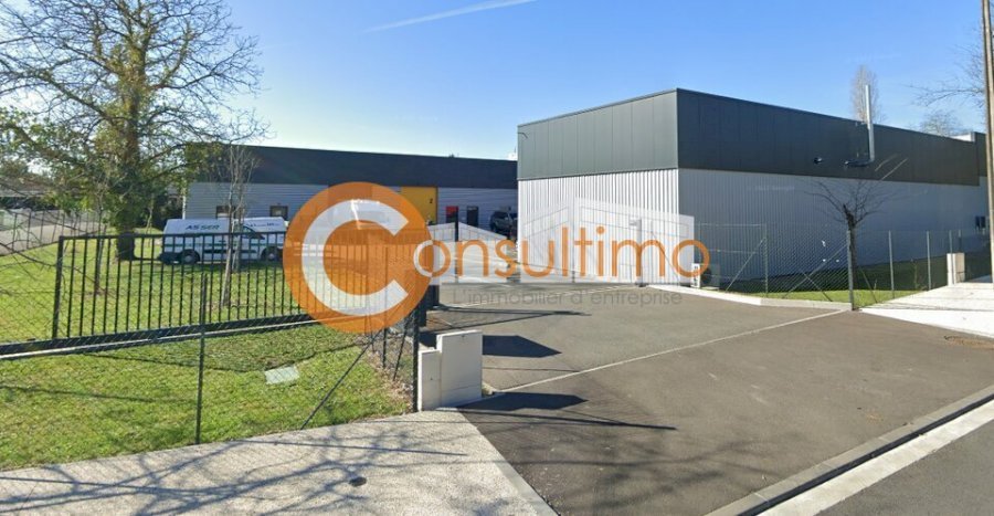 Local d'activité à louer 150 m² - Villenave-d'Ornon