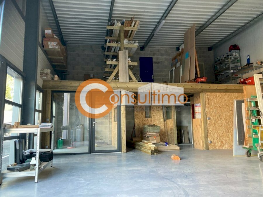 Local d'activité à louer 150 m² - Villenave-d'Ornon