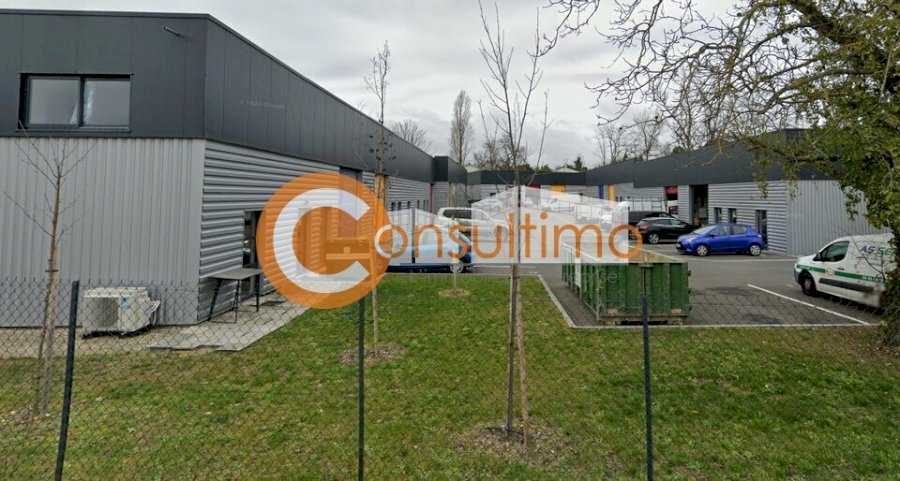 Local d'activité à louer 150 m² - Villenave-d'Ornon