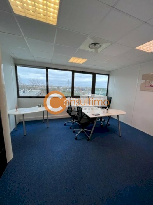 Bureau à louer 78 m² - Mérignac