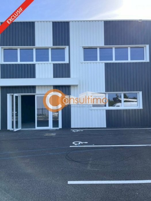 Bureau à louer 169 m² - Mios