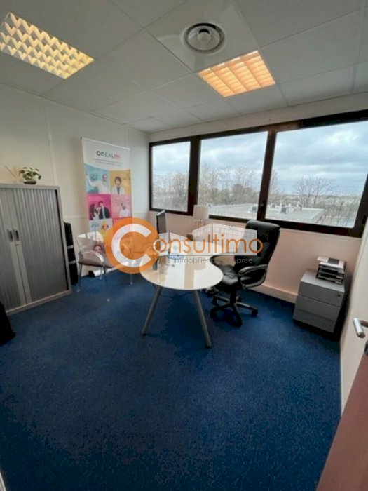 Bureau à louer 78 m² - Mérignac