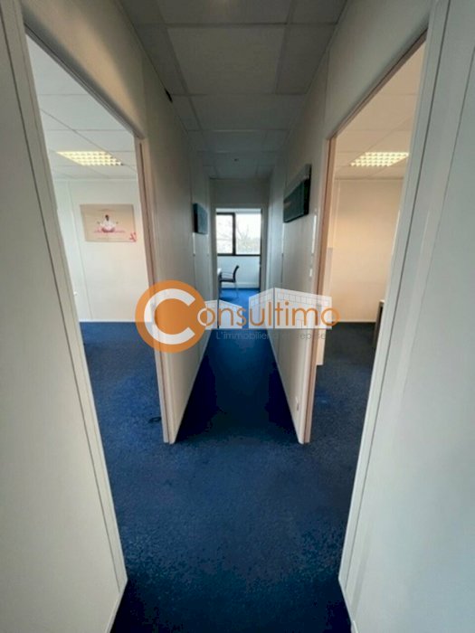 Bureau à louer 78 m² - Mérignac