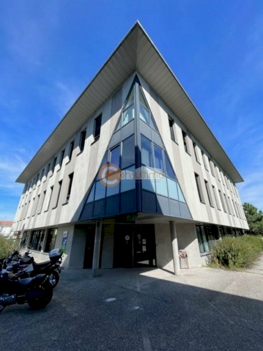 Produit investisseur à acheter 503 m² - La Teste-de-Buch
