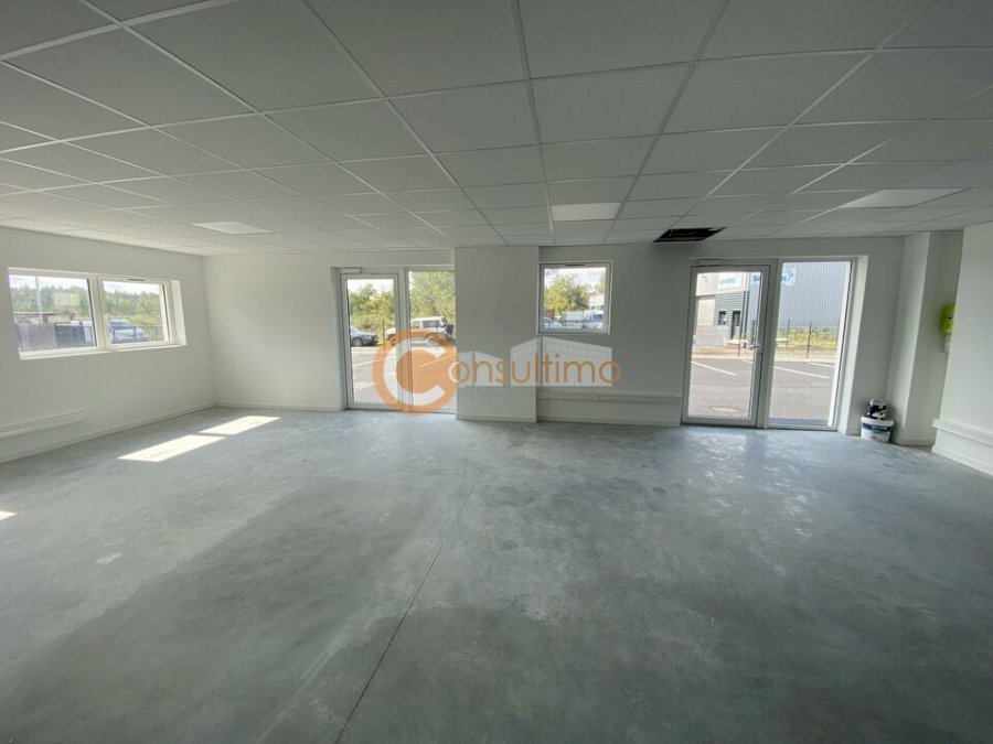 Bureau à louer 85 m² - Mios