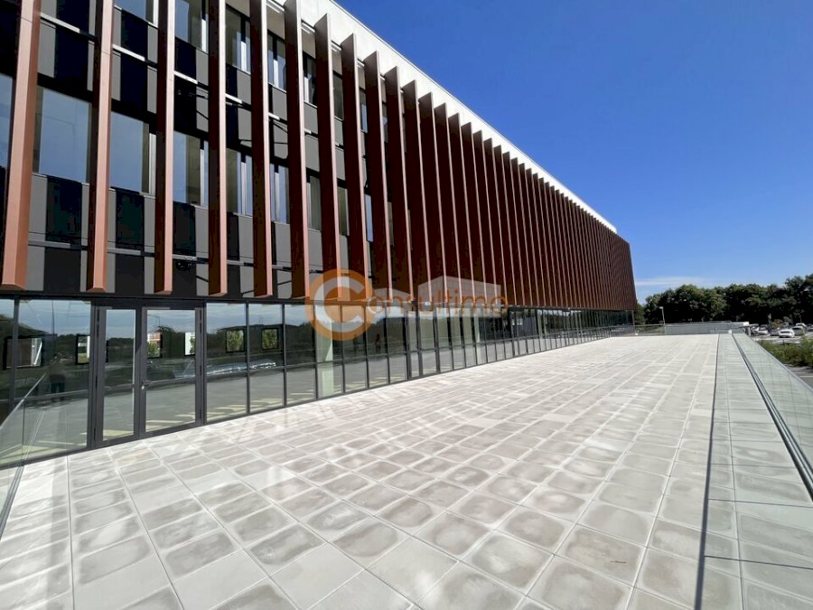 Bureau à louer 500 m² - Mérignac