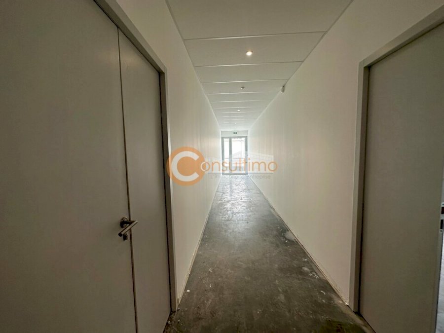 Bureau à acheter 136 m² - Carbon-Blanc