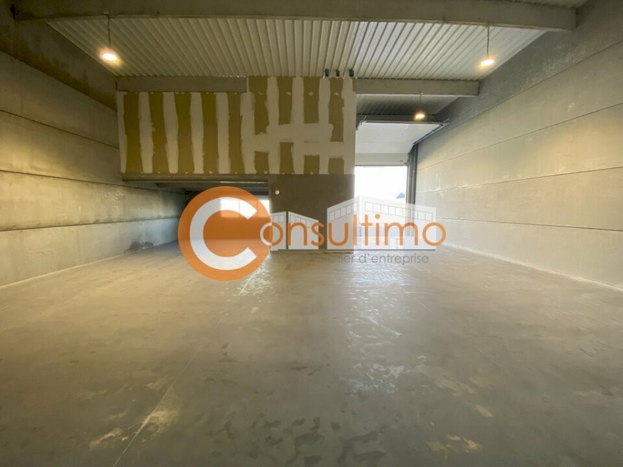 Local d'activité à acheter 225 m² - Mios