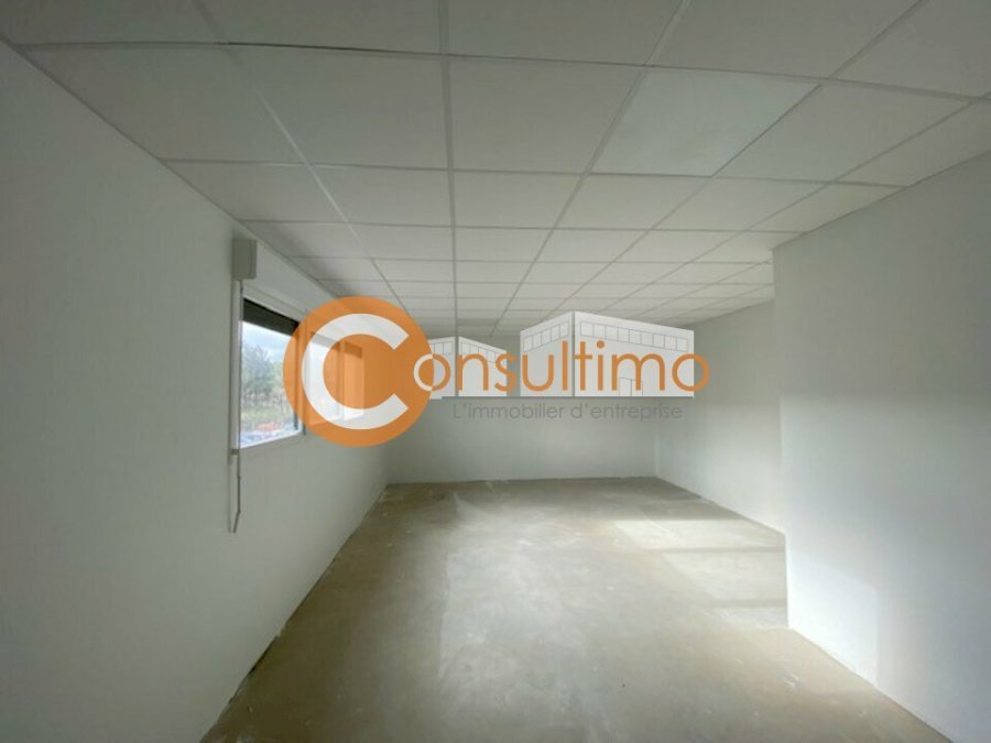 Local d'activité à acheter 225 m² - Mios