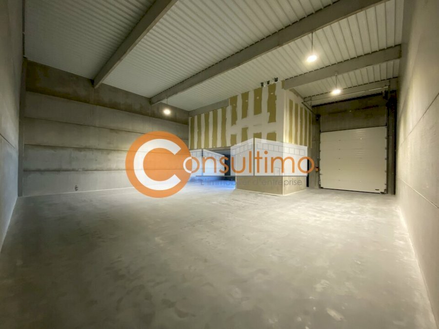 Local d'activité à louer 225 m² - Mios