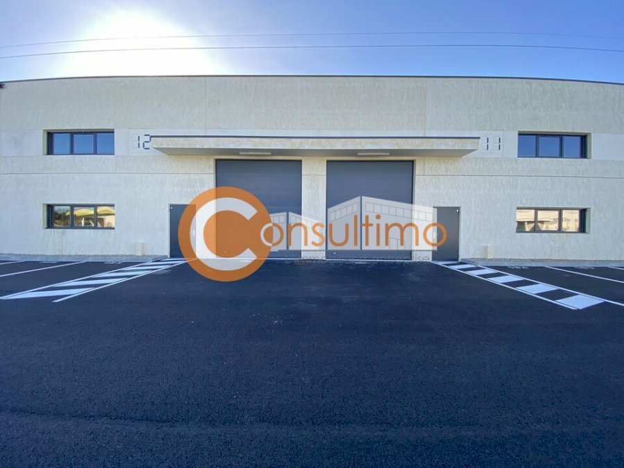 Local d'activité à louer 225 m² - Mios