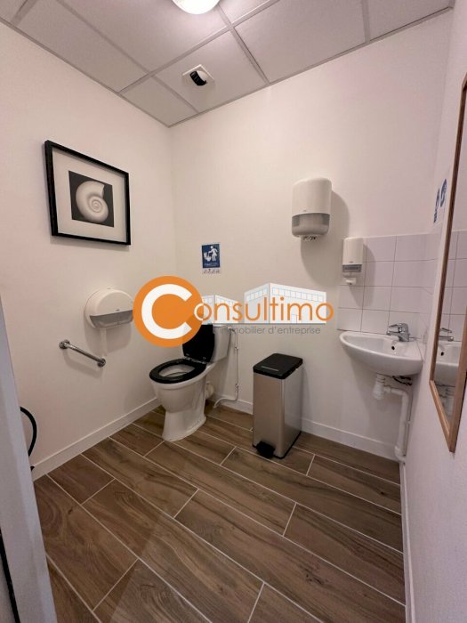 Local d'activité à acheter 55 m² - Libourne