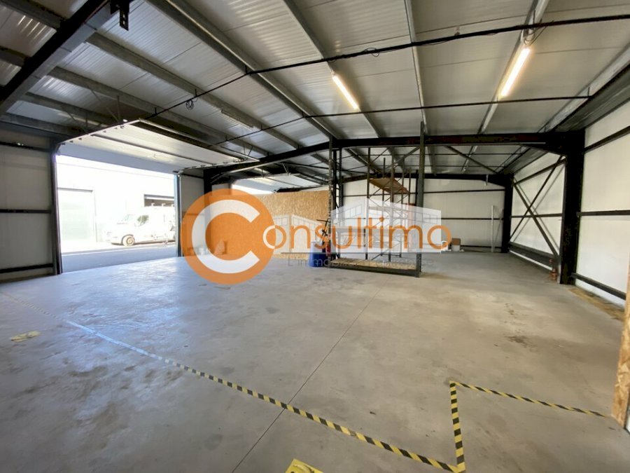 Local d'activité à louer 300 m² - Mios