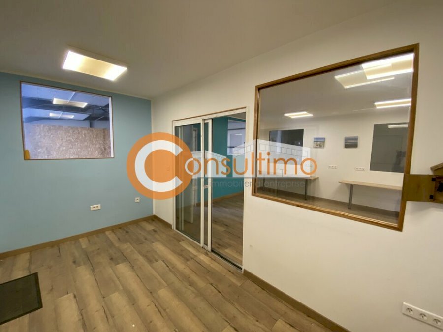 Local d'activité à louer 300 m² - Mios