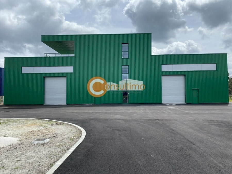Bureau à acheter 782 m² - Mios