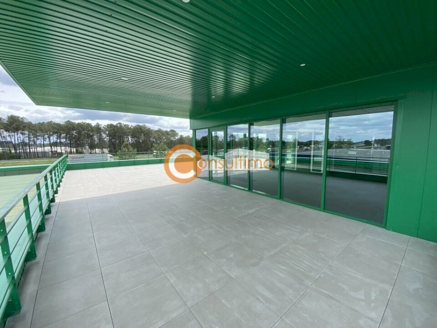 Bureau à acheter 782 m² - Mios