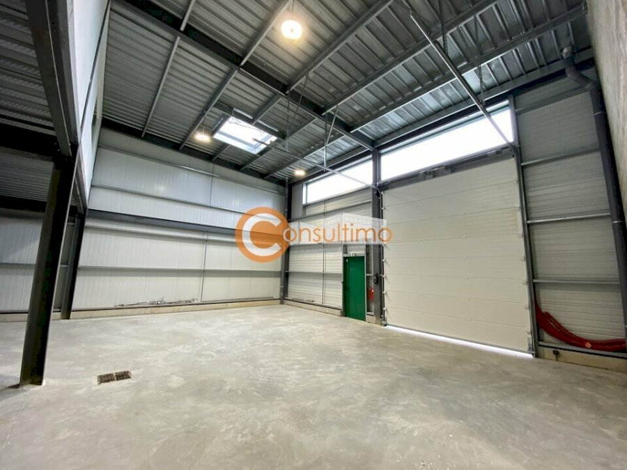 Bureau à acheter 782 m² - Mios