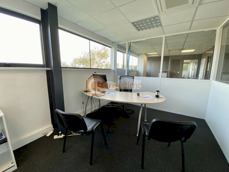 Bureau à louer 211 m² - Pessac