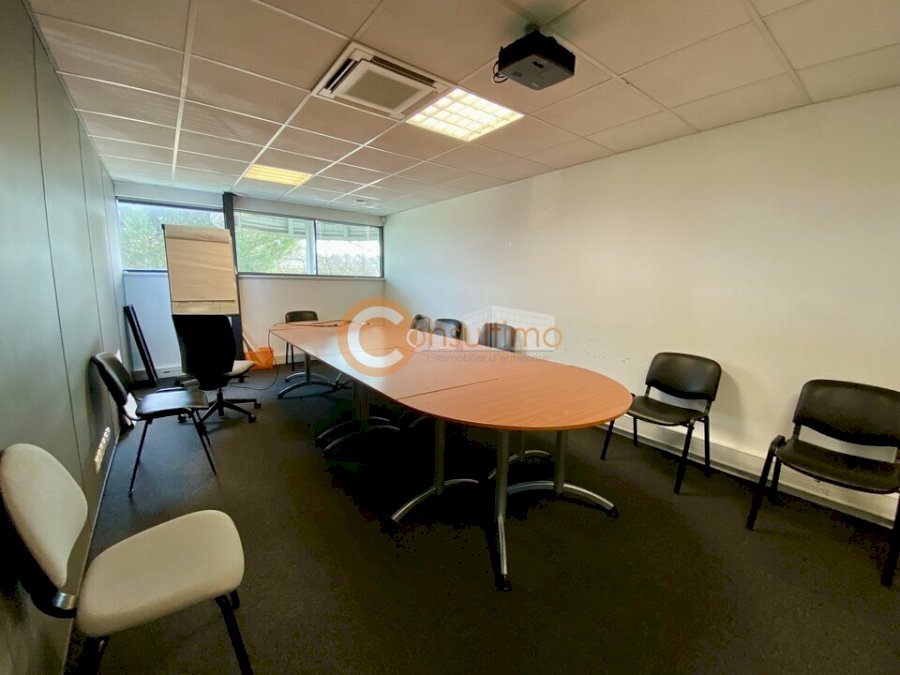 Bureau à louer 211 m² - Pessac