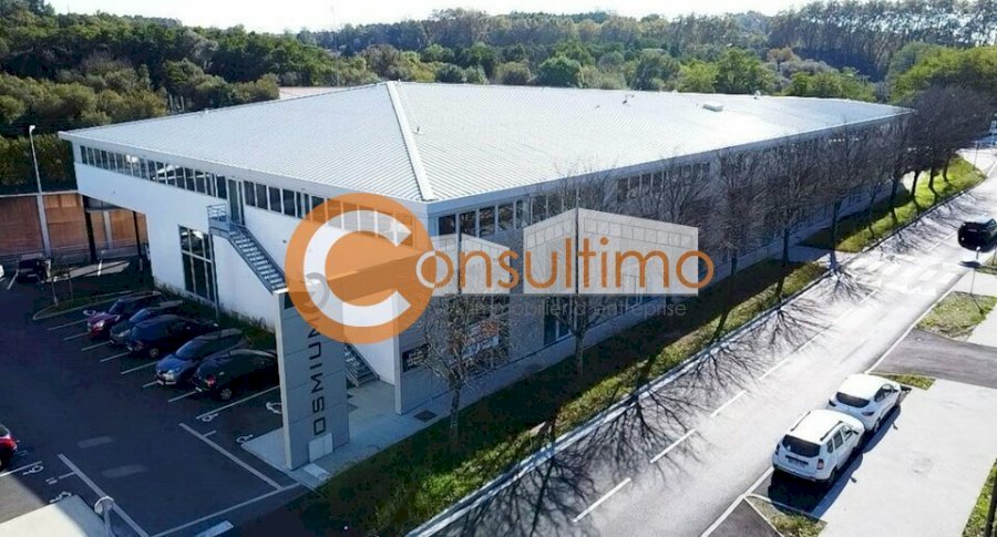 Local commercial à louer 78 m² - Carbon-Blanc