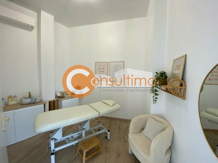 Local commercial à louer 78 m² - Carbon-Blanc