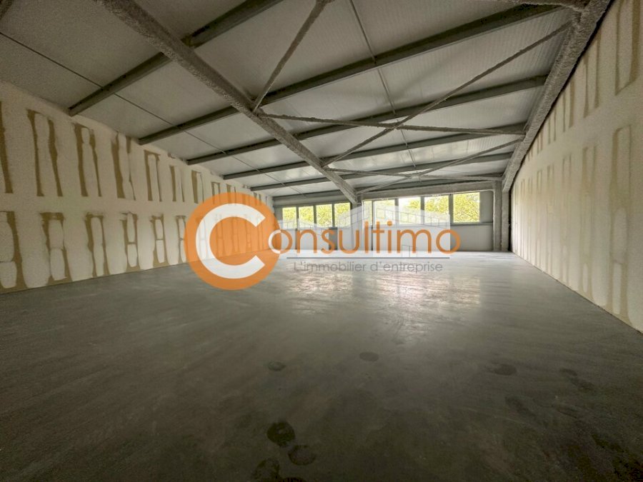 Bureau à acheter 136 m² - Carbon-Blanc