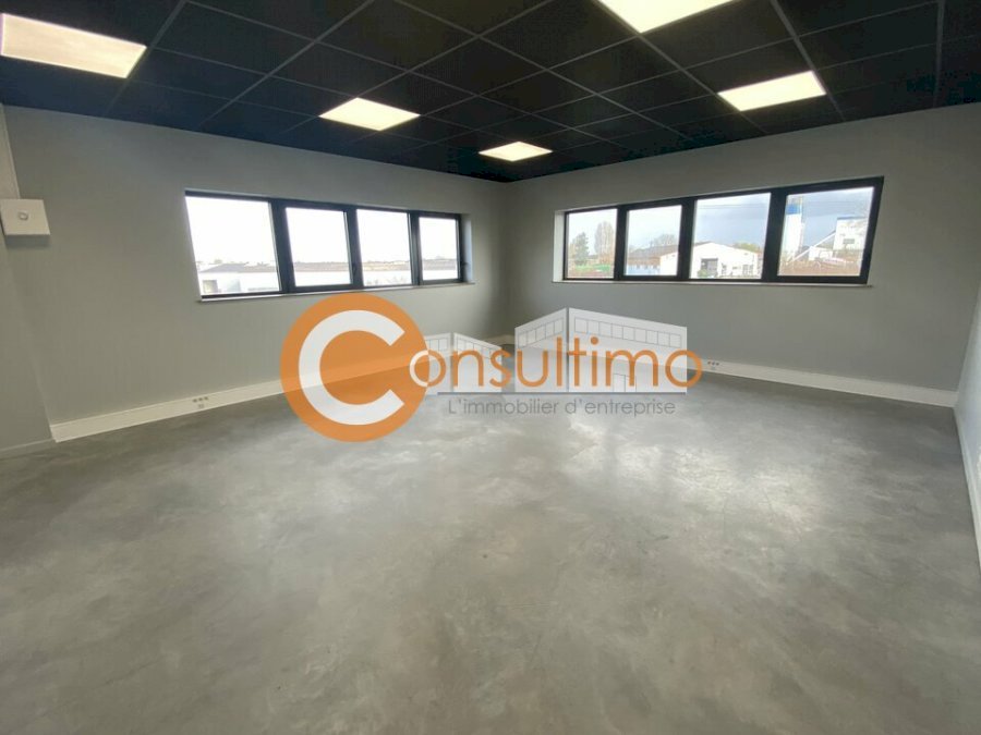 Bureau à louer 40 m² - Artigues-près-Bordeaux