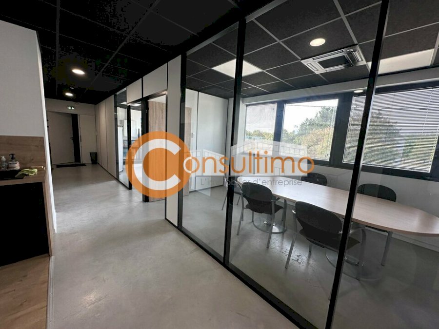 Produit investisseur à acheter 190 m² - Artigues-près-Bordeaux