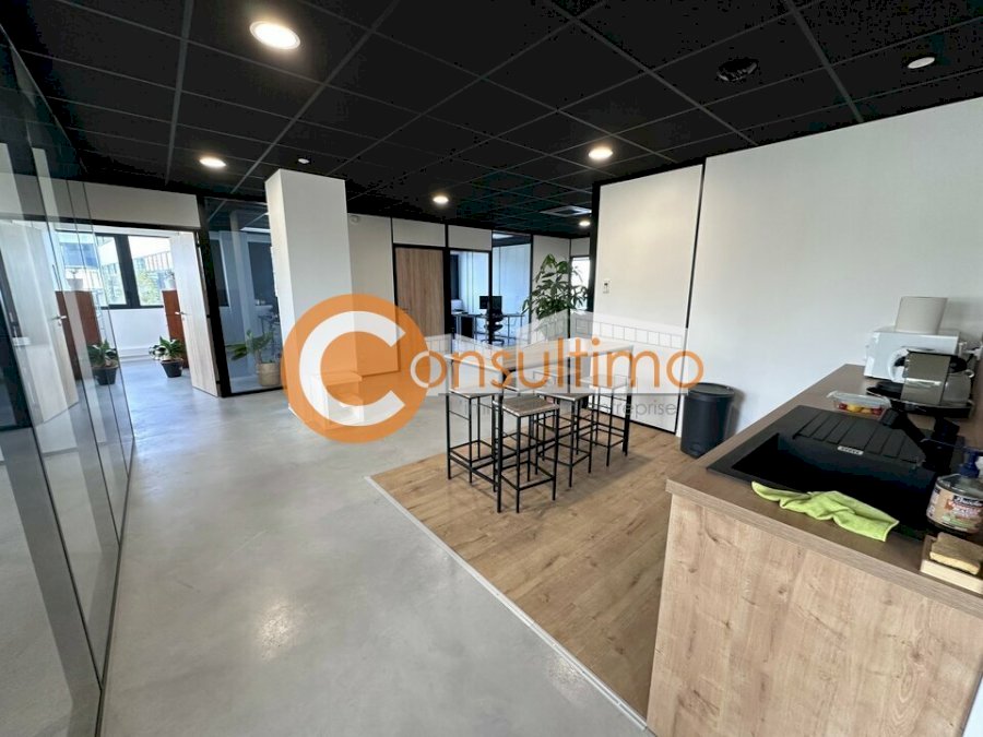 Produit investisseur à acheter 190 m² - Artigues-près-Bordeaux