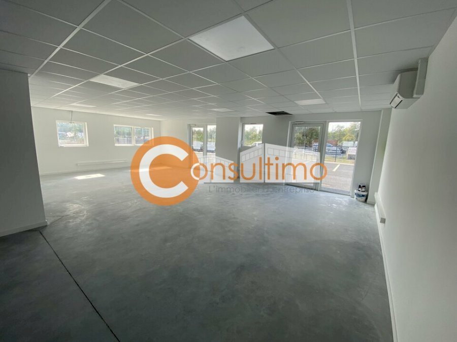 Bureau à louer 85 m² - Mios
