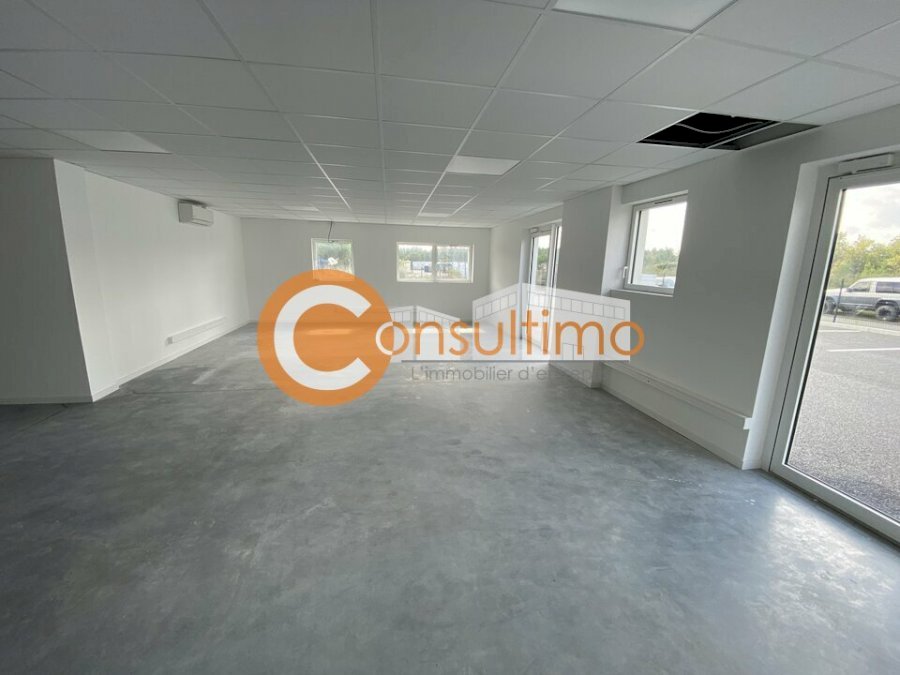 Bureau à louer 85 m² - Mios
