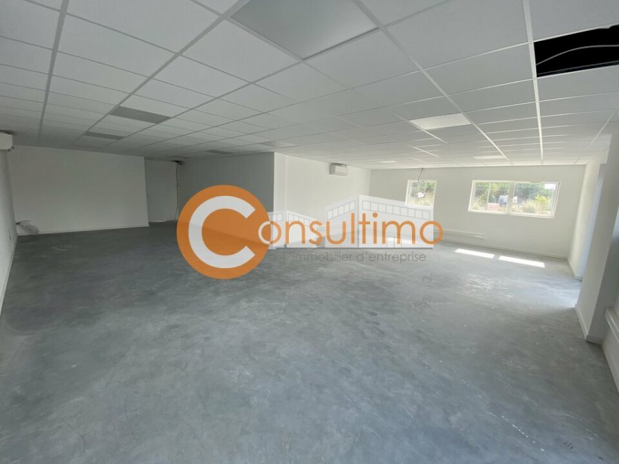 Bureau à louer 85 m² - Mios