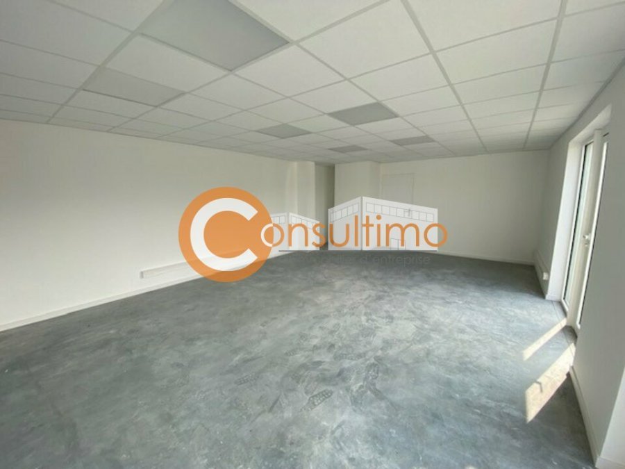 Bureau à louer 37 m² - Mios