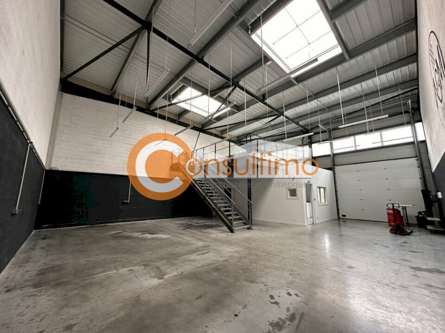 Local d'activité à louer 222 m² - Beychac-et-Caillau