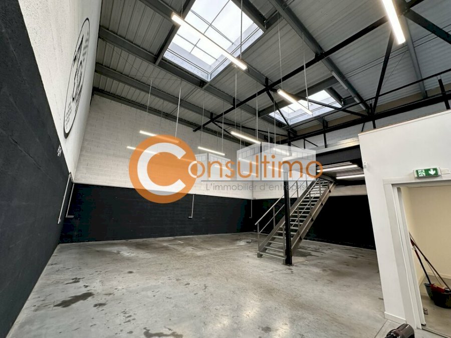 Local d'activité à louer 222 m² - Beychac-et-Caillau