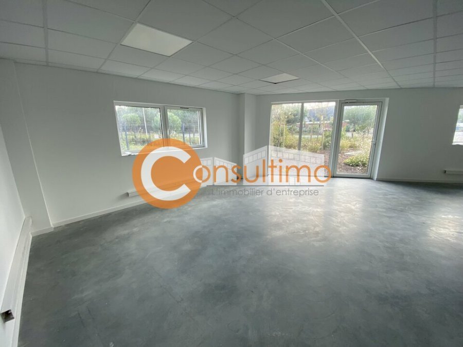 Bureau à louer 60 m² - Mios